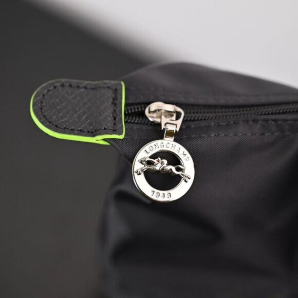 Longchamp Women's Eco-Friendly Black Tote Bag - Picture 5 of 6